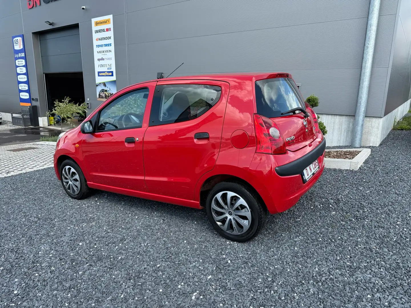 Nissan Pixo Pixo 1.0i Look Rood - 2
