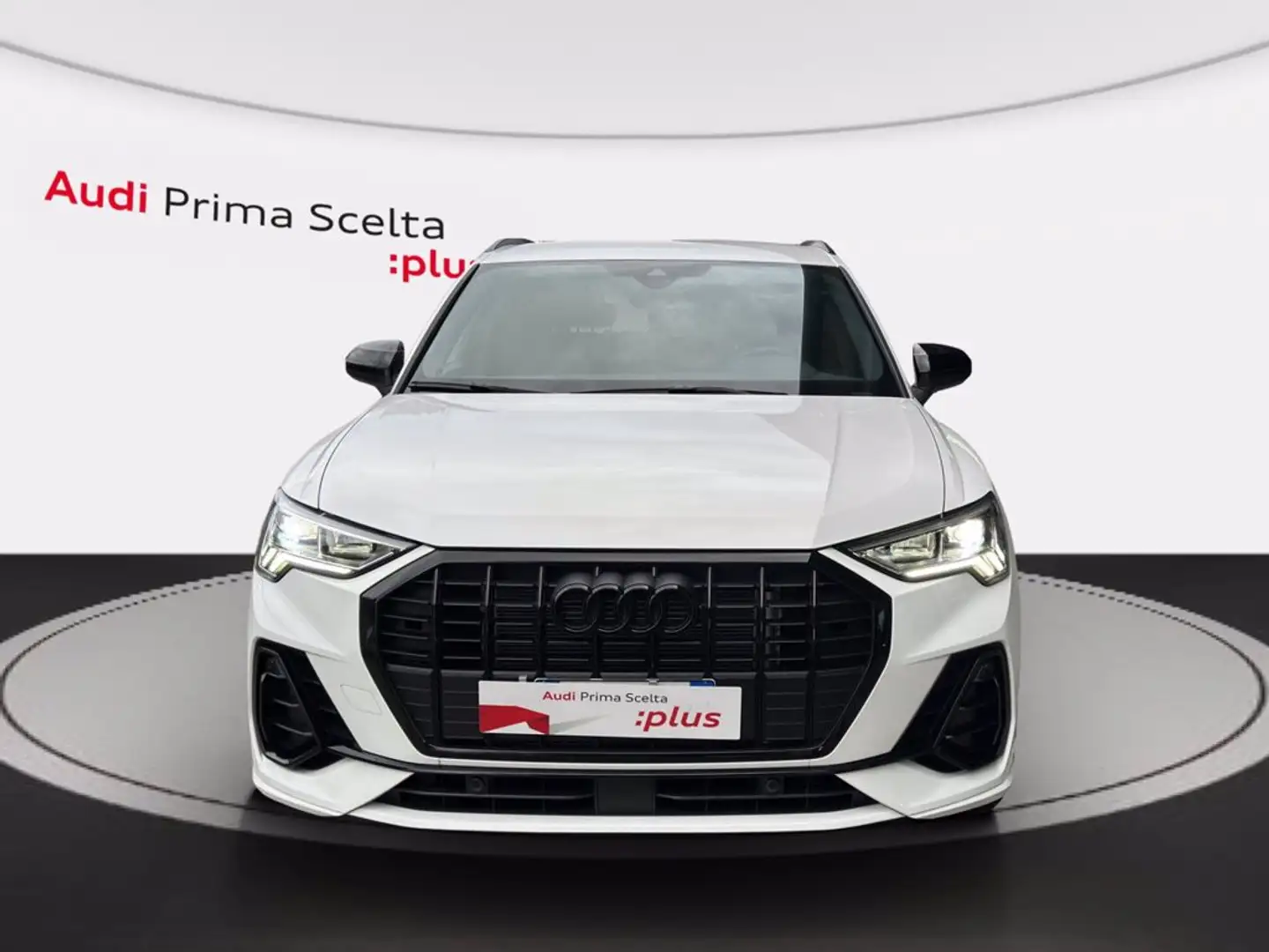 Audi Q3 35 1.5 tfsi identity black s-tronic Bianco - 2