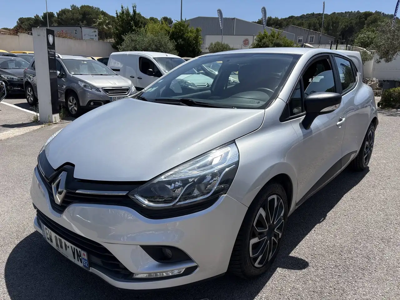 Renault Clio IV (K98) 1.5 dCi 75ch energy Business