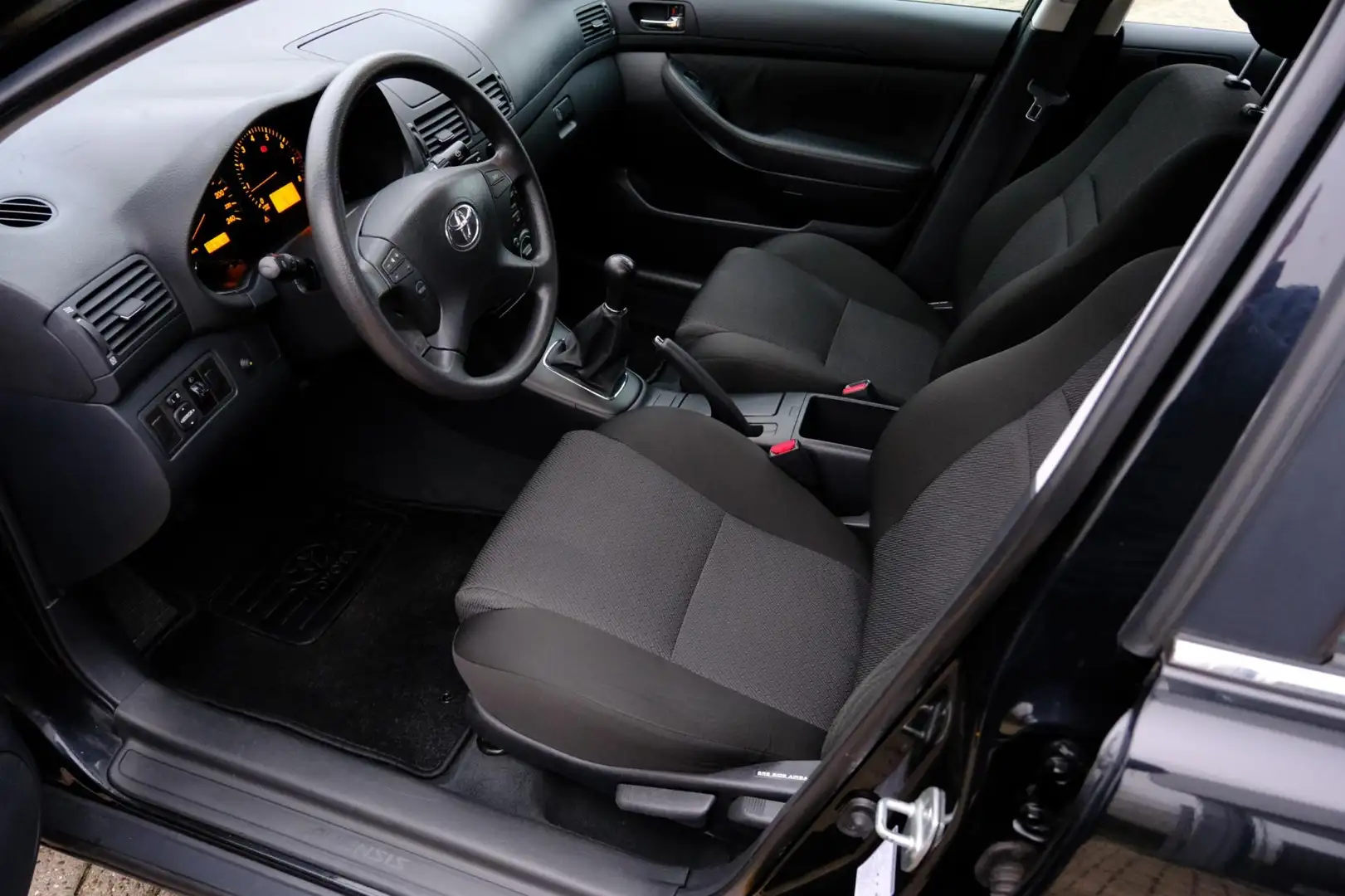 Toyota Avensis 1.6 VVTi Business Airco|PDC Noir - 2