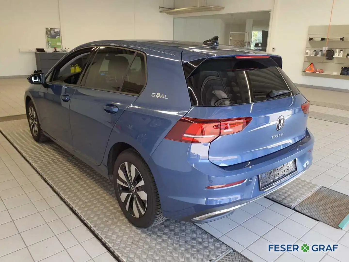 Volkswagen Golf VIII GOAL 2.0 TDI DSG 150PS Blau - 2