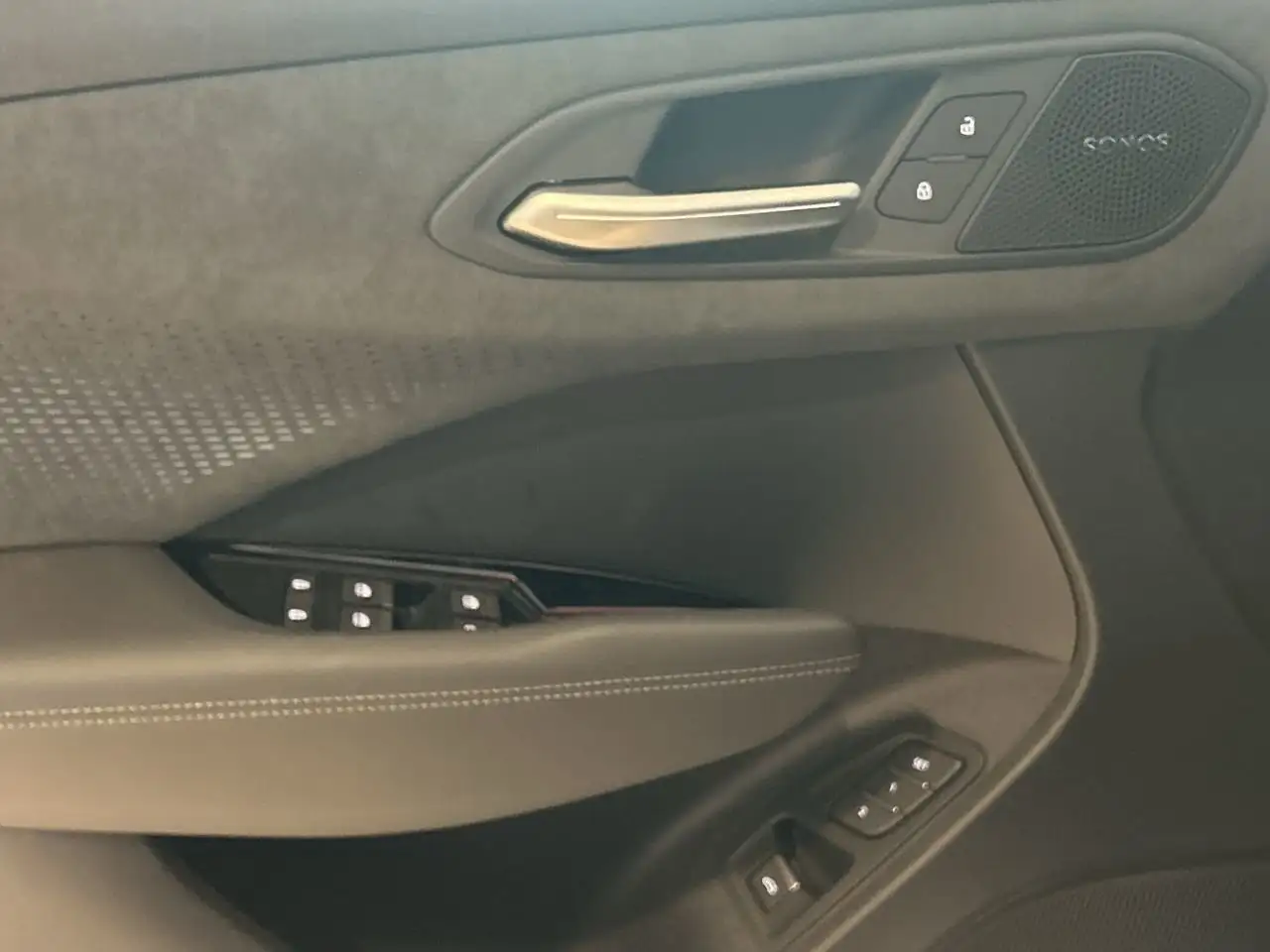 Audi Q3 снимка Audi Q3