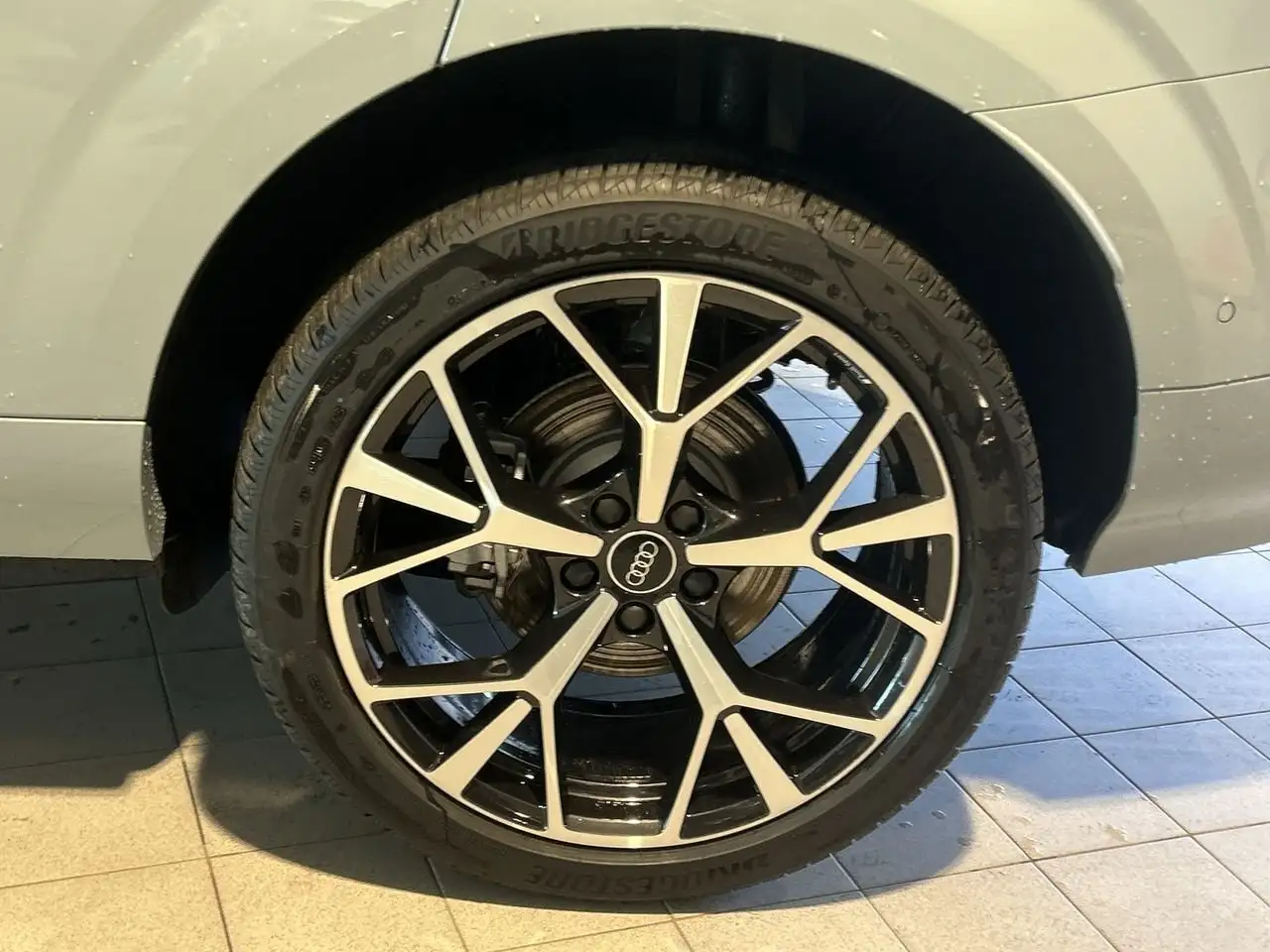Audi Q3 снимка Audi Q3