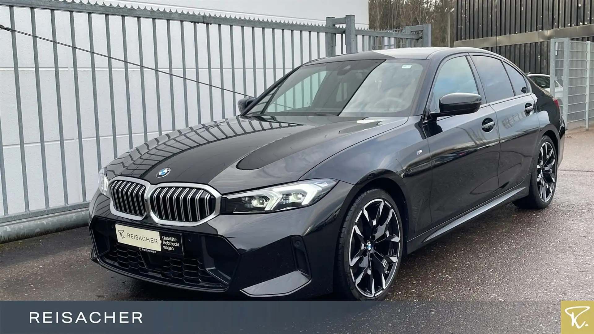 BMW 320 i  xDrive Lim M-Sport,AHK,ACC,DrAss,Park+,19" Schwarz - 1