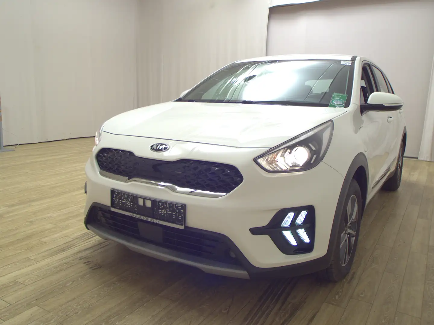 Kia Niro 1.6 Edition RFK DAB Tempomat Klima Weiß - 2