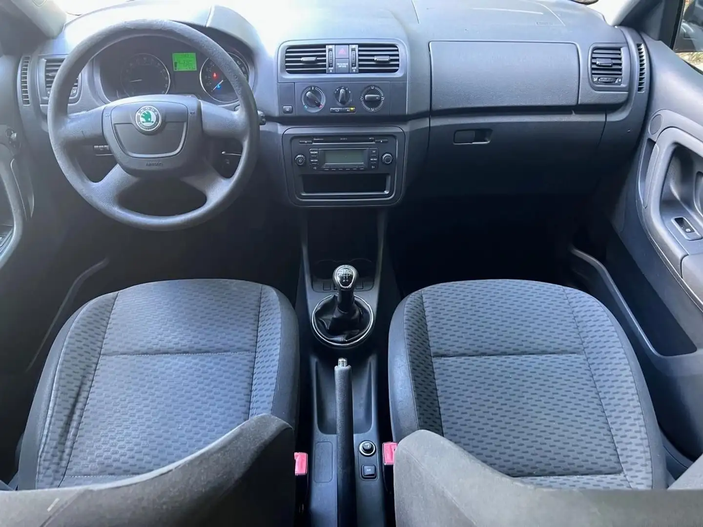 Skoda Fabia 1.6 TDi 90cv Phase 2 Noir - 2