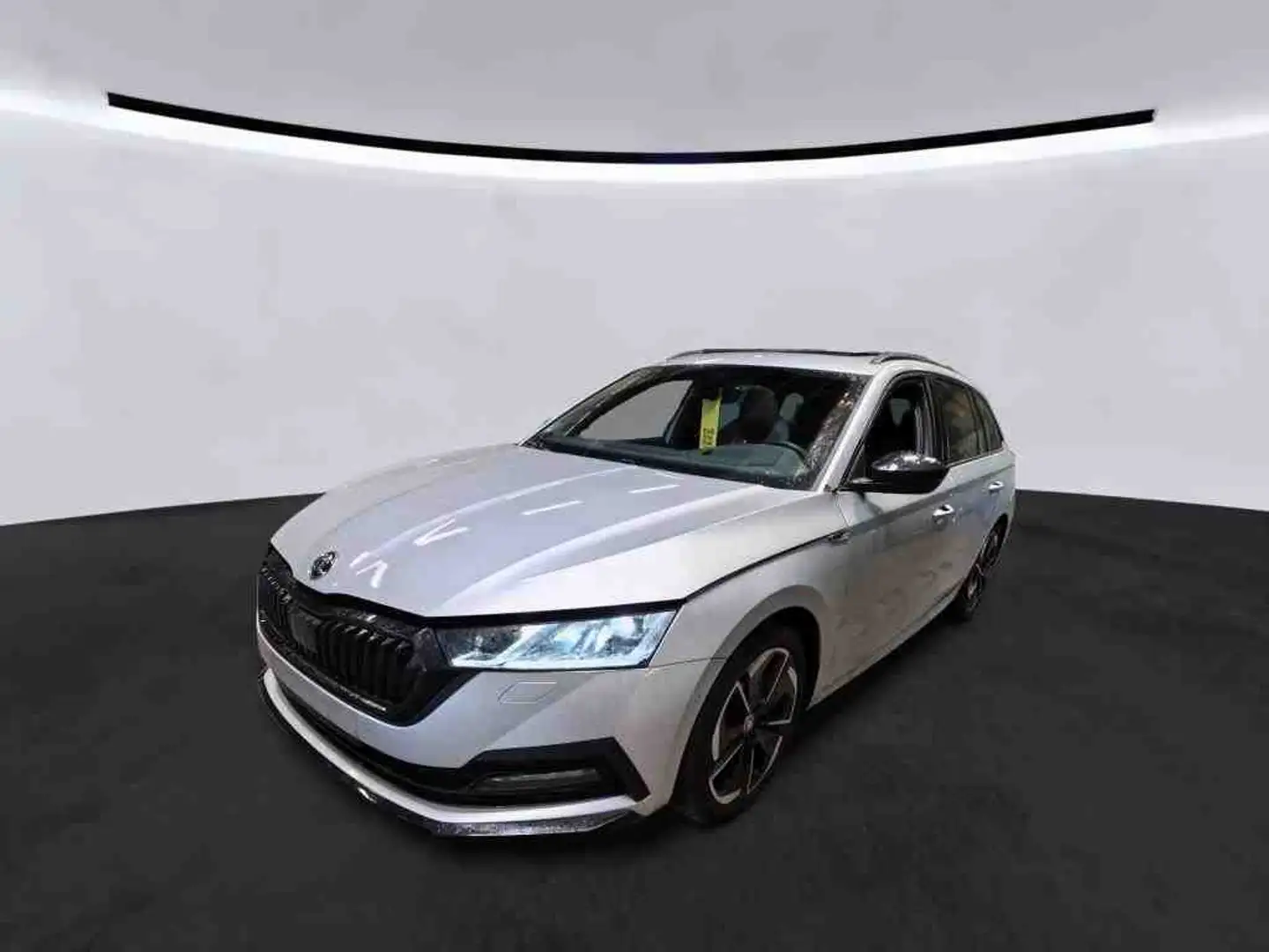 Skoda Octavia Combi Sportline 2.0 TDI DSG Pano HUD Matrix ACC RF Silber - 2