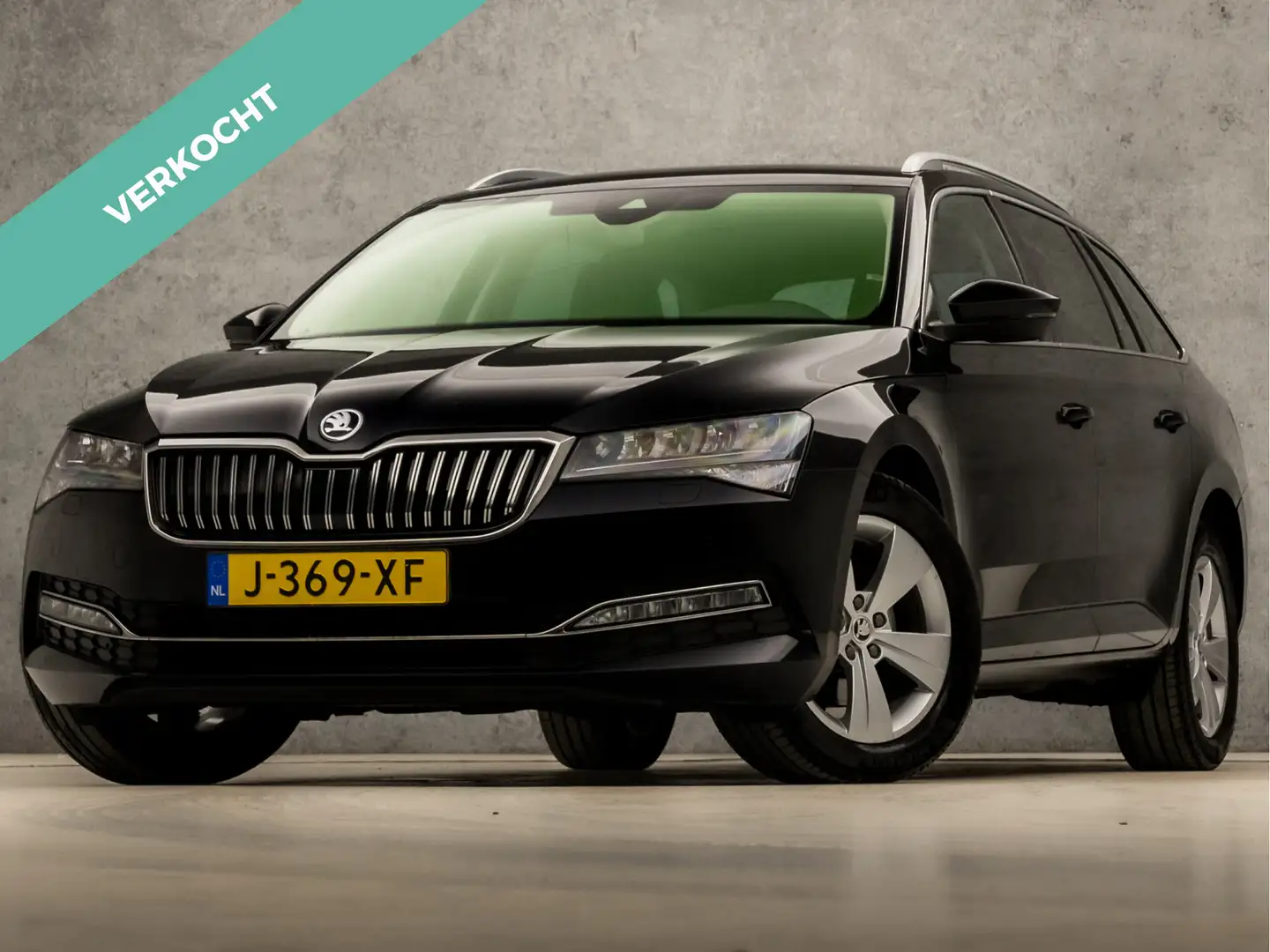 Skoda Superb Combi 1.5 TSI ACT Sport Deluxe 150Pk Automaat (APP Schwarz - 1