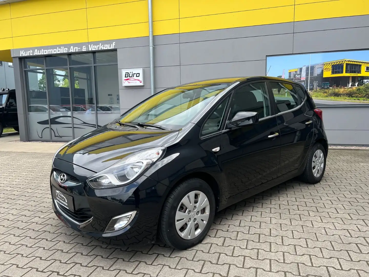 Hyundai iX20 Classic KLIMA/AUTOMATIK/TAGFAHRLICHT* Schwarz - 2