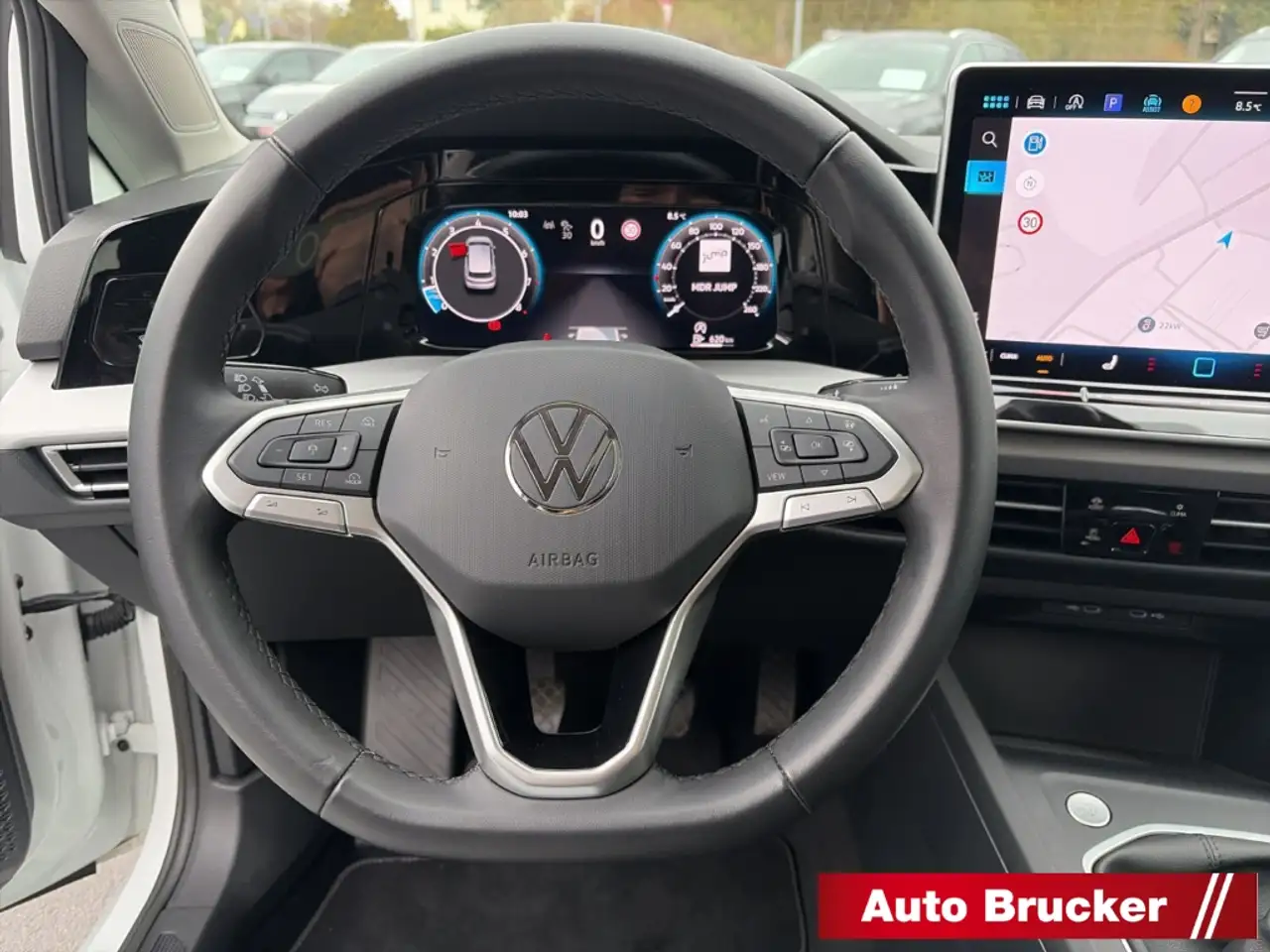 Volkswagen Golf VIII 1.5 TSI Life PANO+LED+NAVI+SHZ+3-Zonen-Klimaa 13