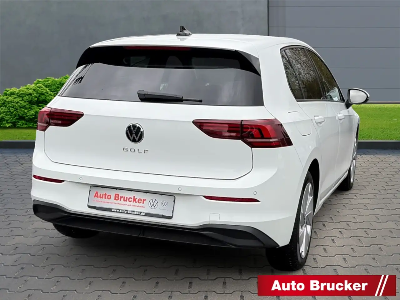Volkswagen Golf VIII 1.5 TSI Life PANO+LED+NAVI+SHZ+3-Zonen-Klimaa 5