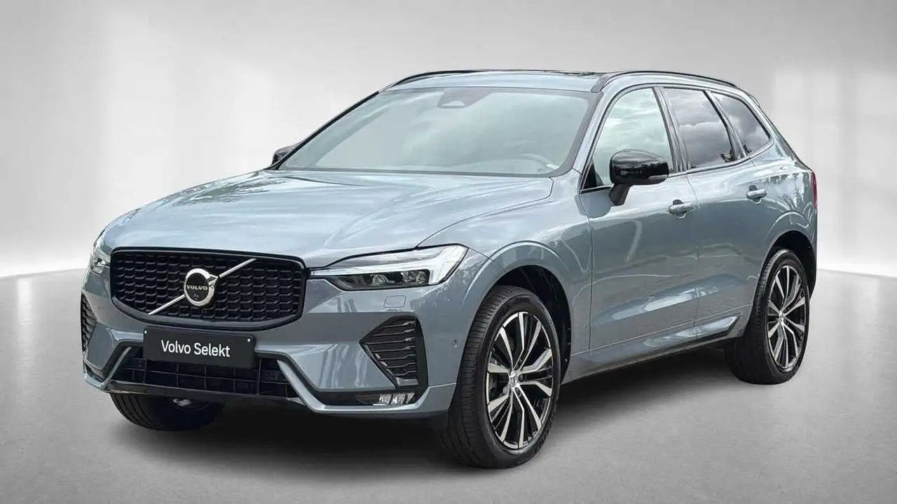 Volvo XC60 B4 AUT Plus Dark