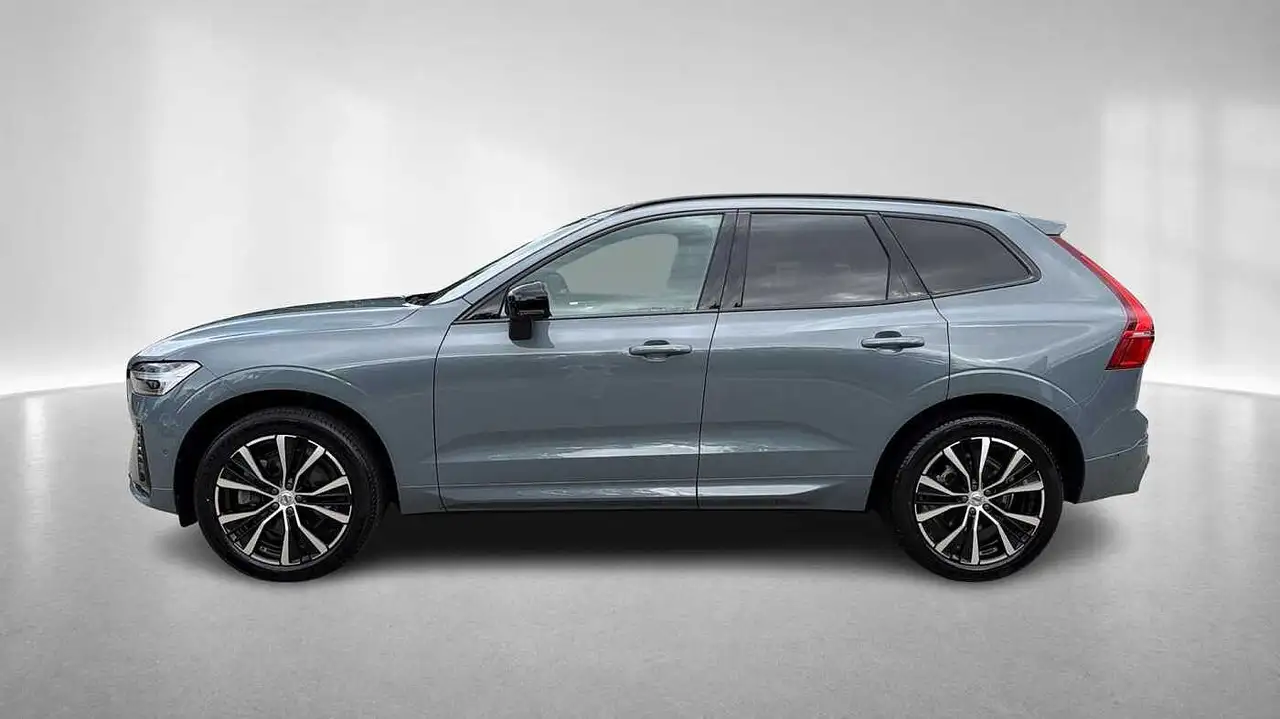 Volvo XC60 B4 AUT Plus Dark, миниатюра 3