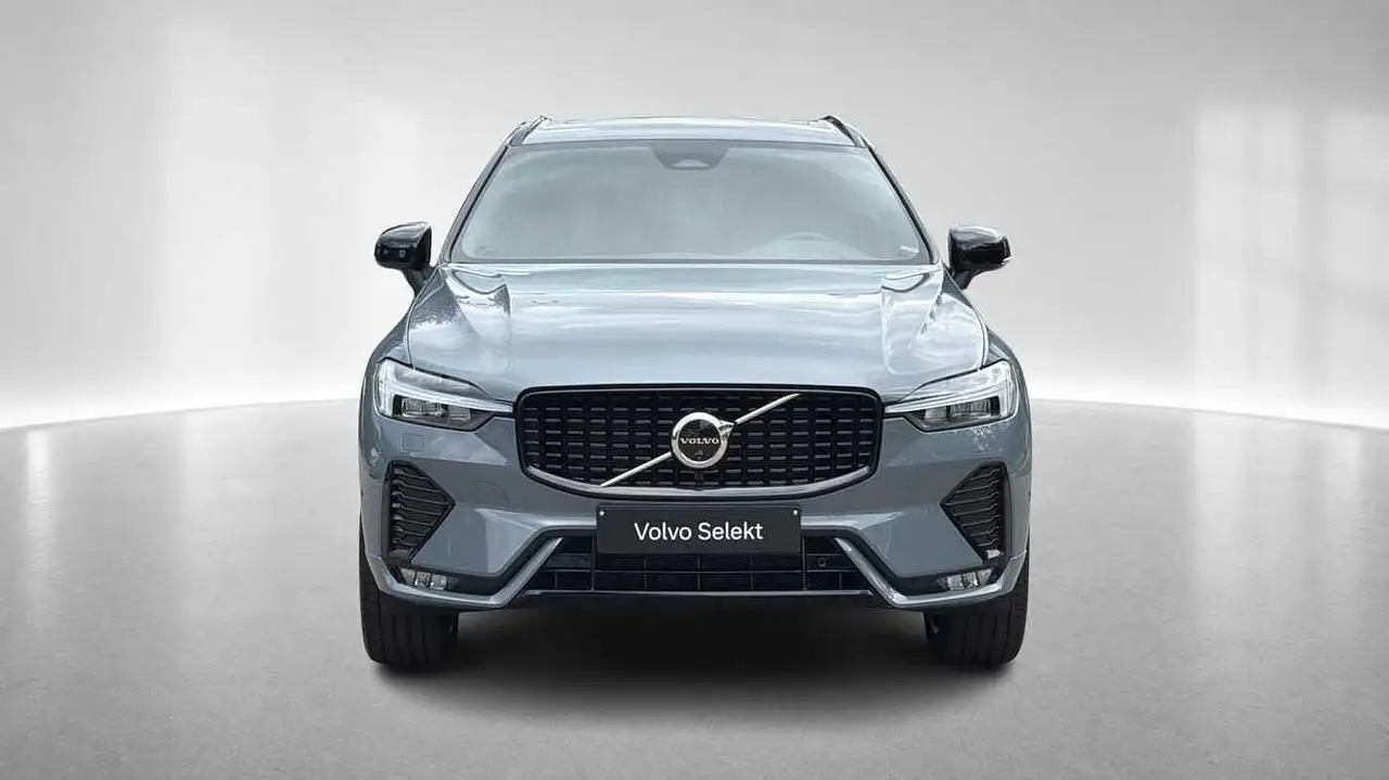 Volvo XC60 B4 AUT Plus Dark, миниатюра 2