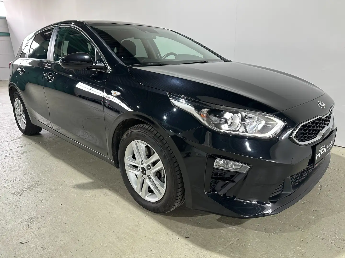 Kia Ceed / cee'd 1,5 TGDI Silber 48V DCT | Kamera | PDC | CarPlay Schwarz - 2