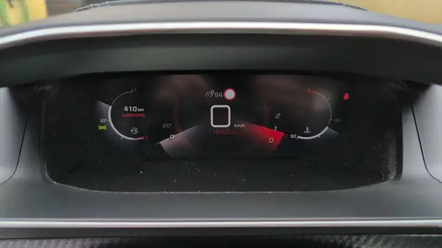 Peugeot 208 view 12