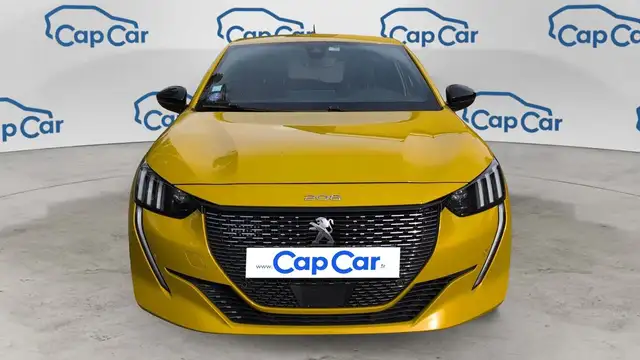 Peugeot 208 view 5