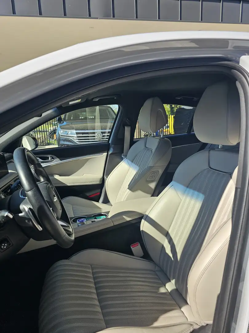 Genesis G70 Shooting Brake sport Grau - 2
