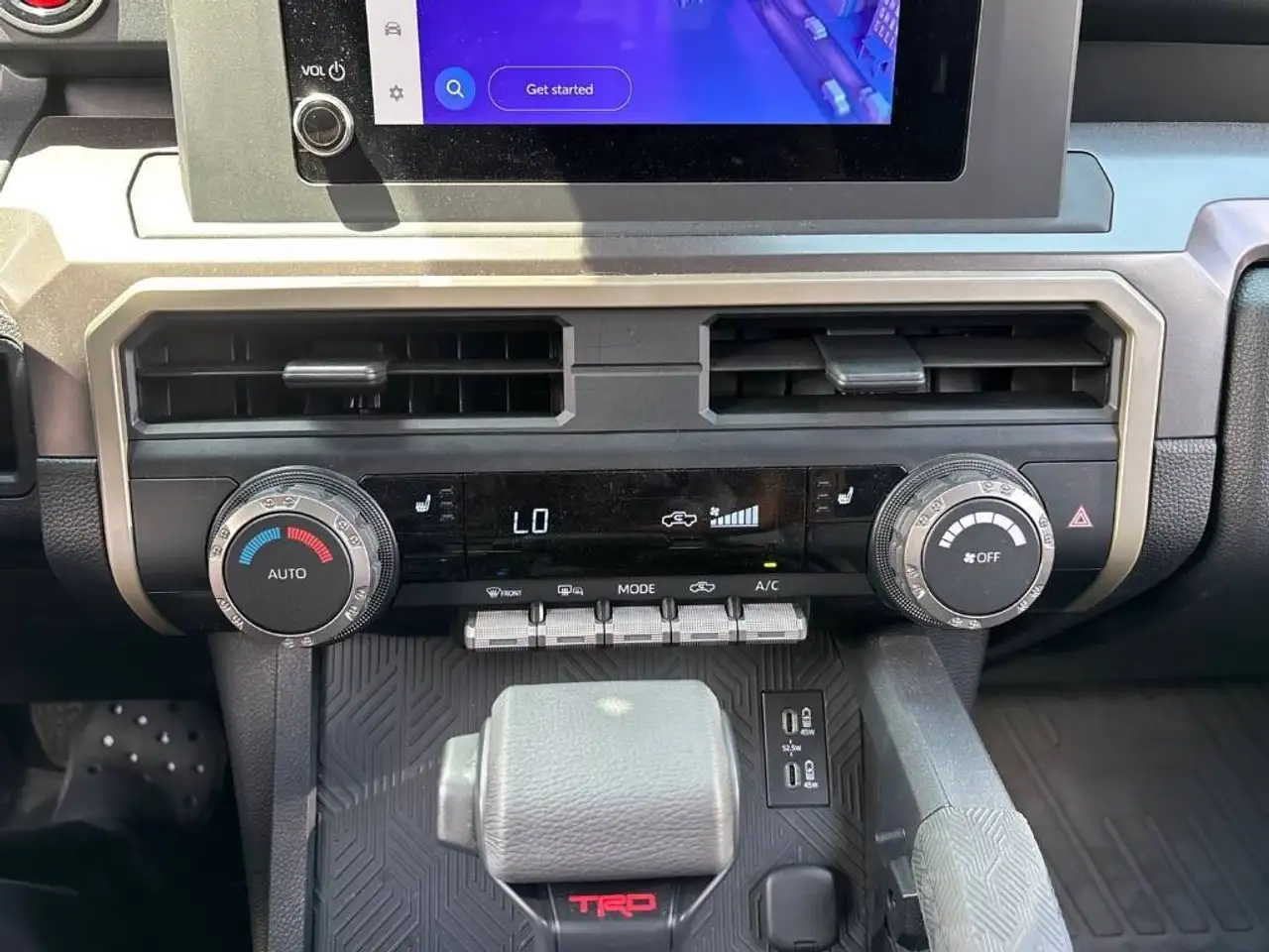 Toyota Tacoma снимка Toyota Tacoma