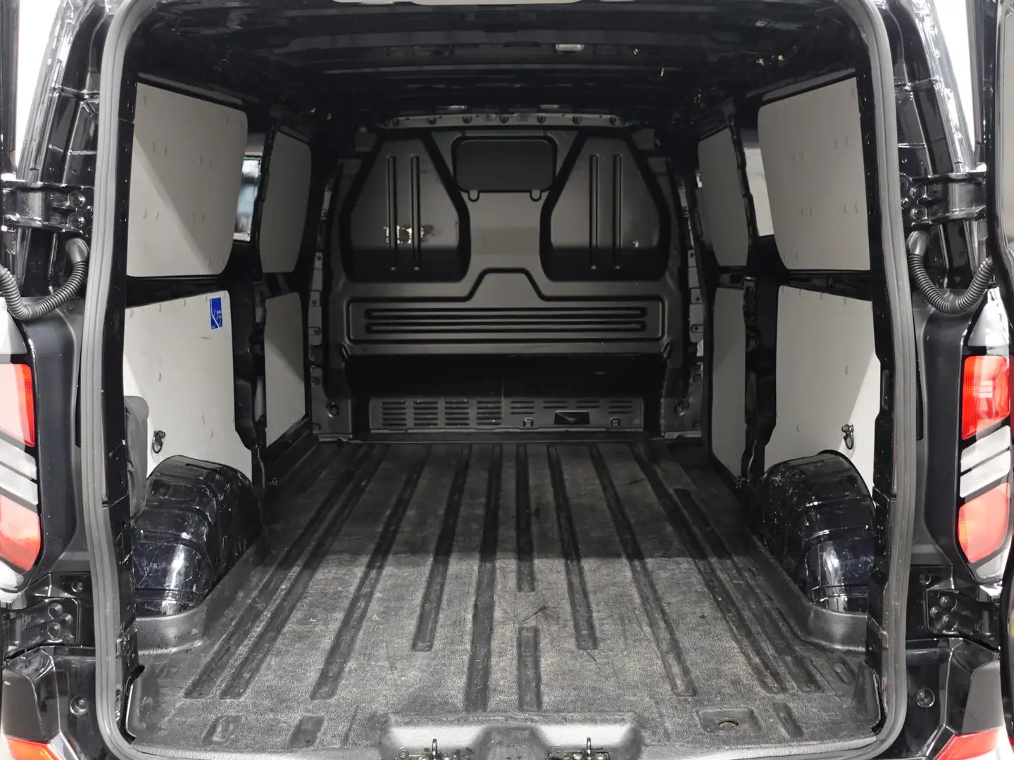 Ford Transit Custom L2H1 Trend Nieuw Model Navigatie Apple Carplay Cam Zwart - 2