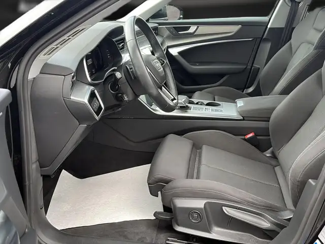 Audi A6 view 14