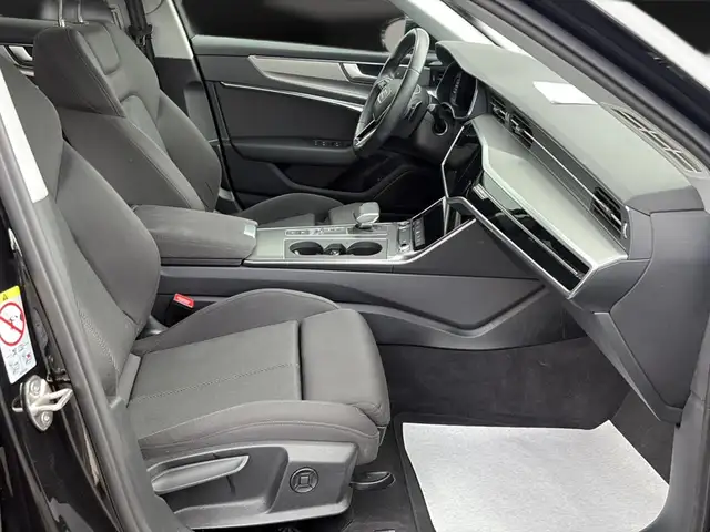 Audi A6 view 13