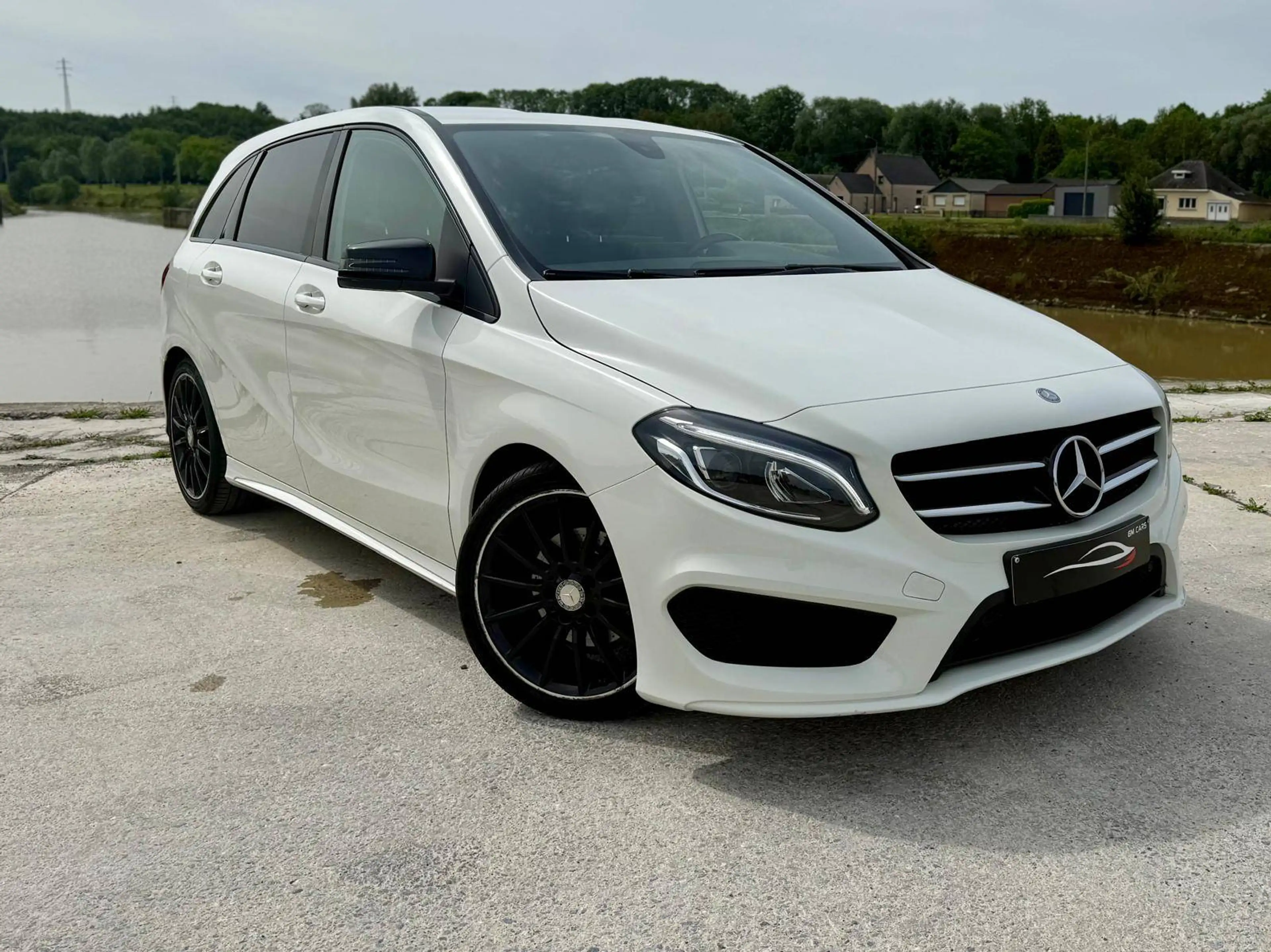 Mercedes-Benz B 160 *AMG*Line*Clim*Navi*Nice*Condition*Garantie