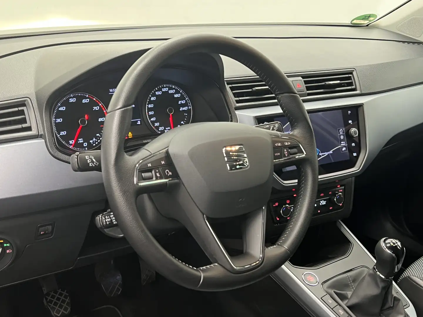 SEAT Arona 1.0 TSI Style Business Intense | NAVIGATIE | STOEL Grau - 2