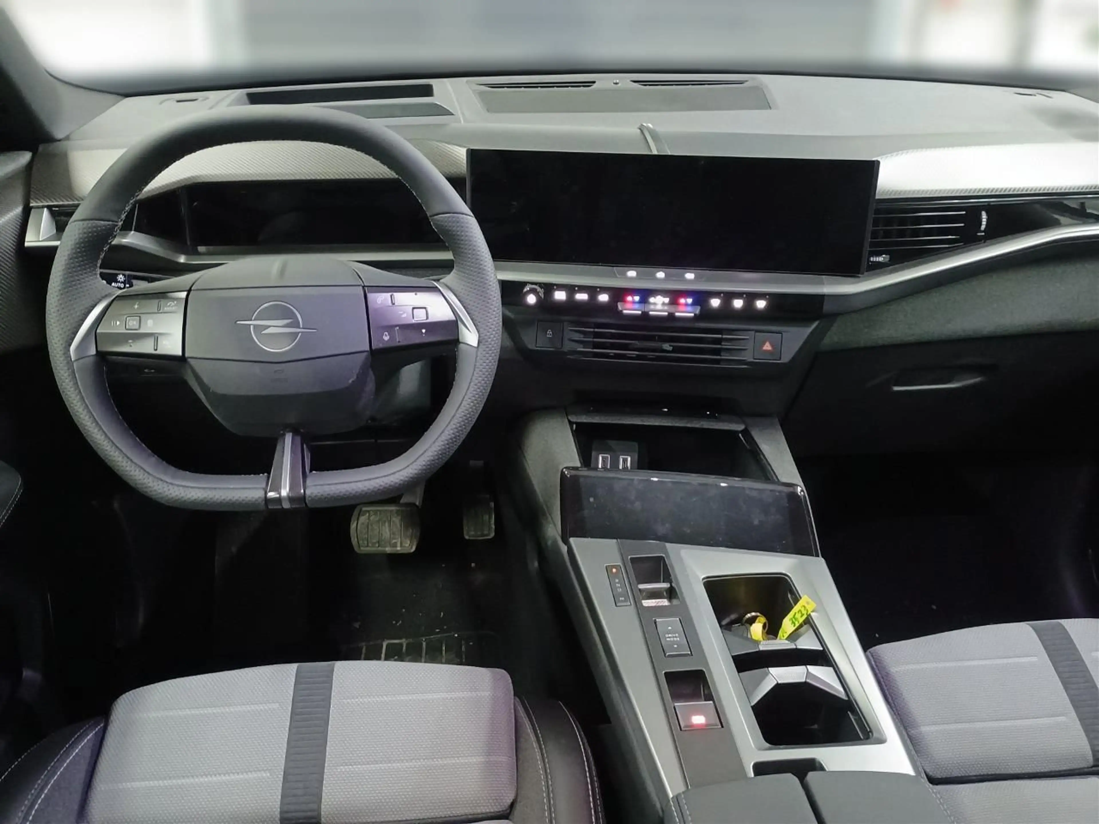 Opel Grandland AT6 48V W GS HUD/LED/Navi/PDC/360°Kam — photo 11