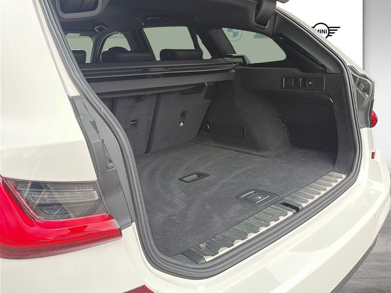 BMW 318 d Modell M Sport | Österreich-Paket — photo 12