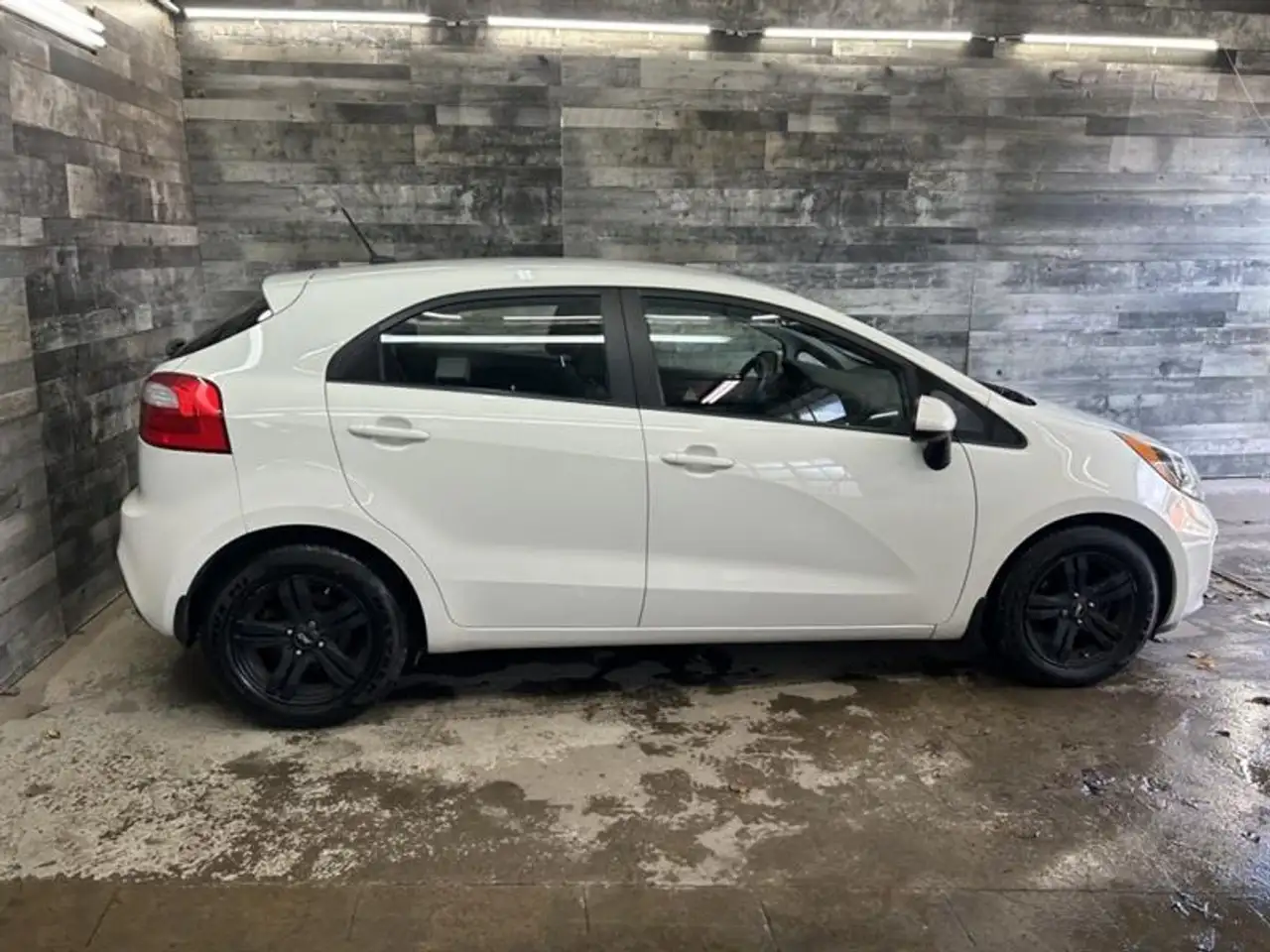 Kia Rio снимка Kia Rio