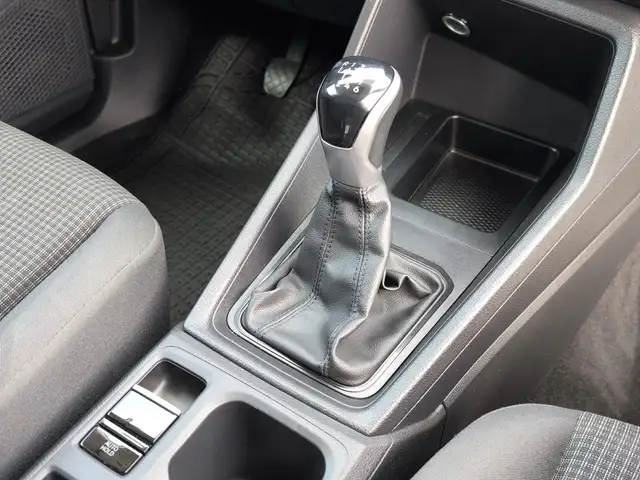 Volkswagen Caddy view 7