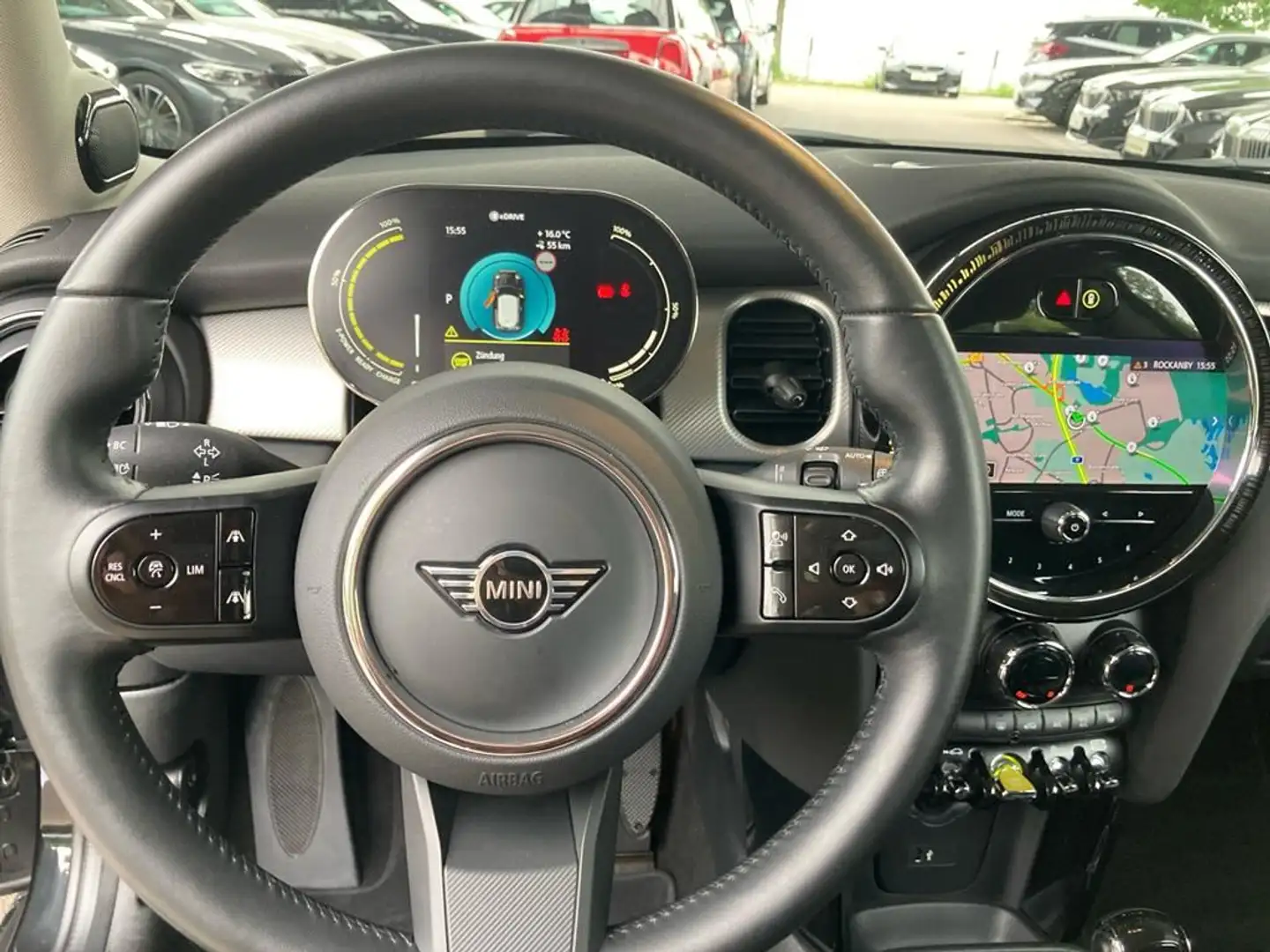 MINI Cooper SE Classic Trim Schwarz - 1