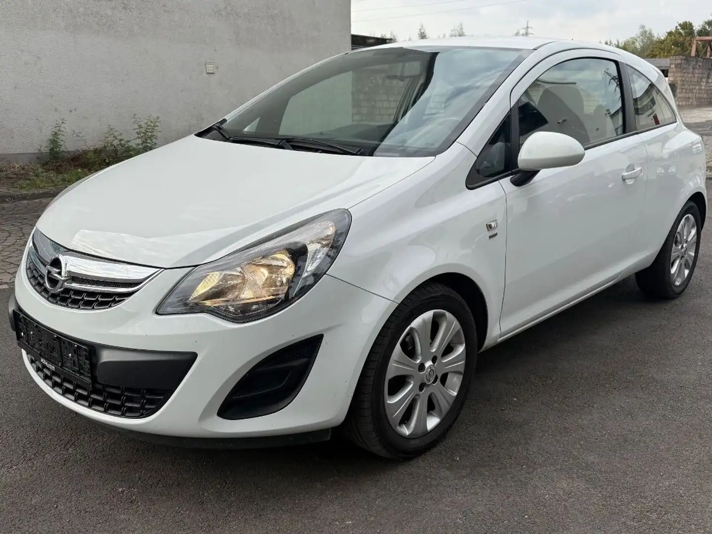 Opel Corsa D Energy TÜV NEU Weiß - 2