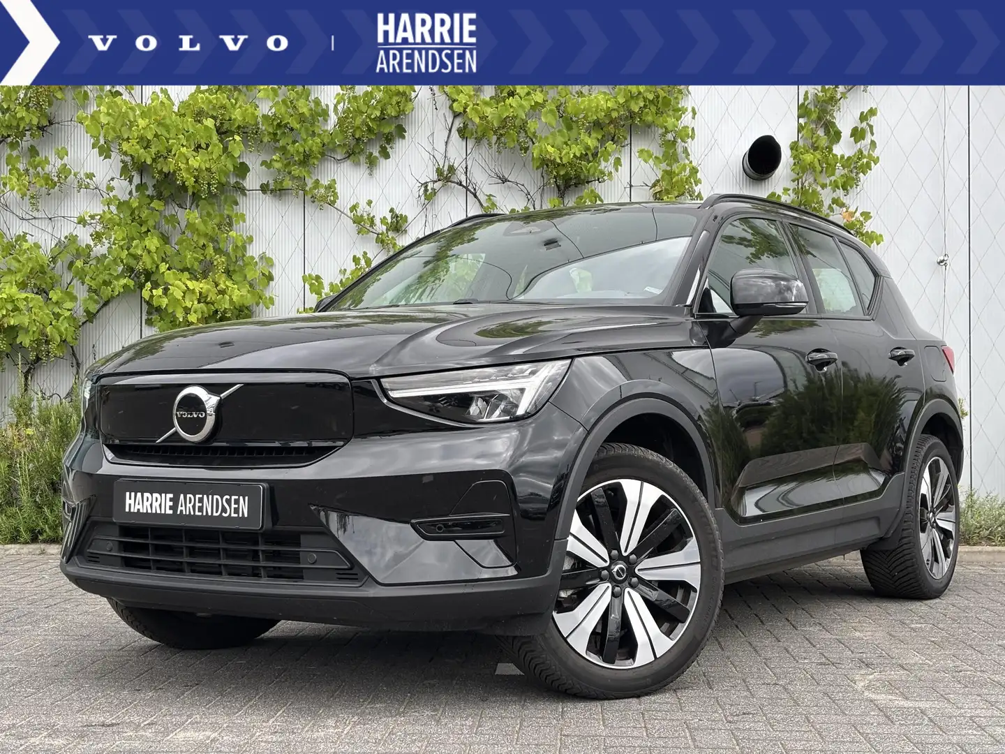 Volvo XC40 Recharge Core 70 kWh | Cruise Control | 19 Inch Ve Zwart - 1