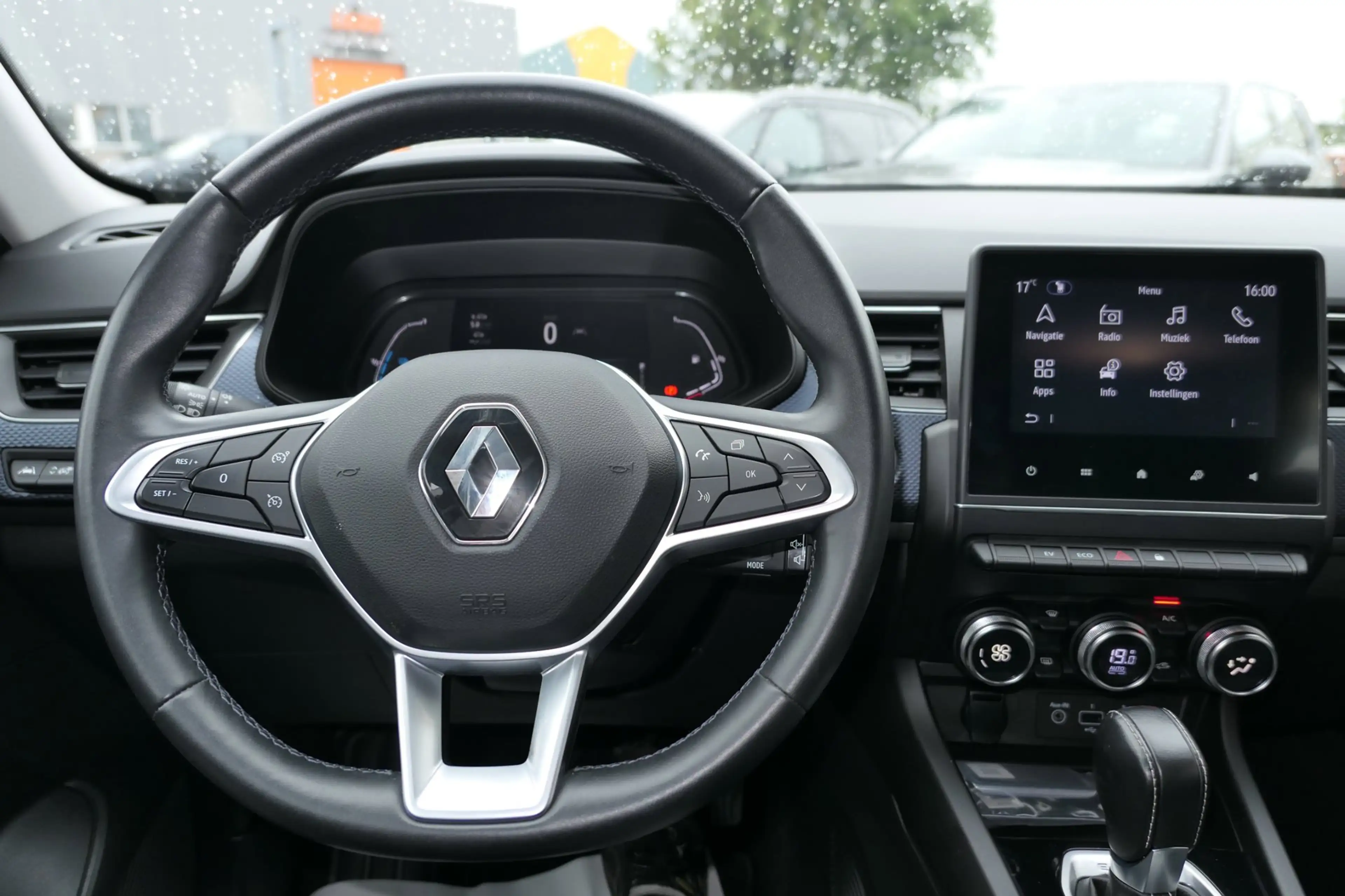 Renault Arkana 1.6 E-Tech Hybrid 145 Zen, Camera, PDC, Navi, Crui — photo 15