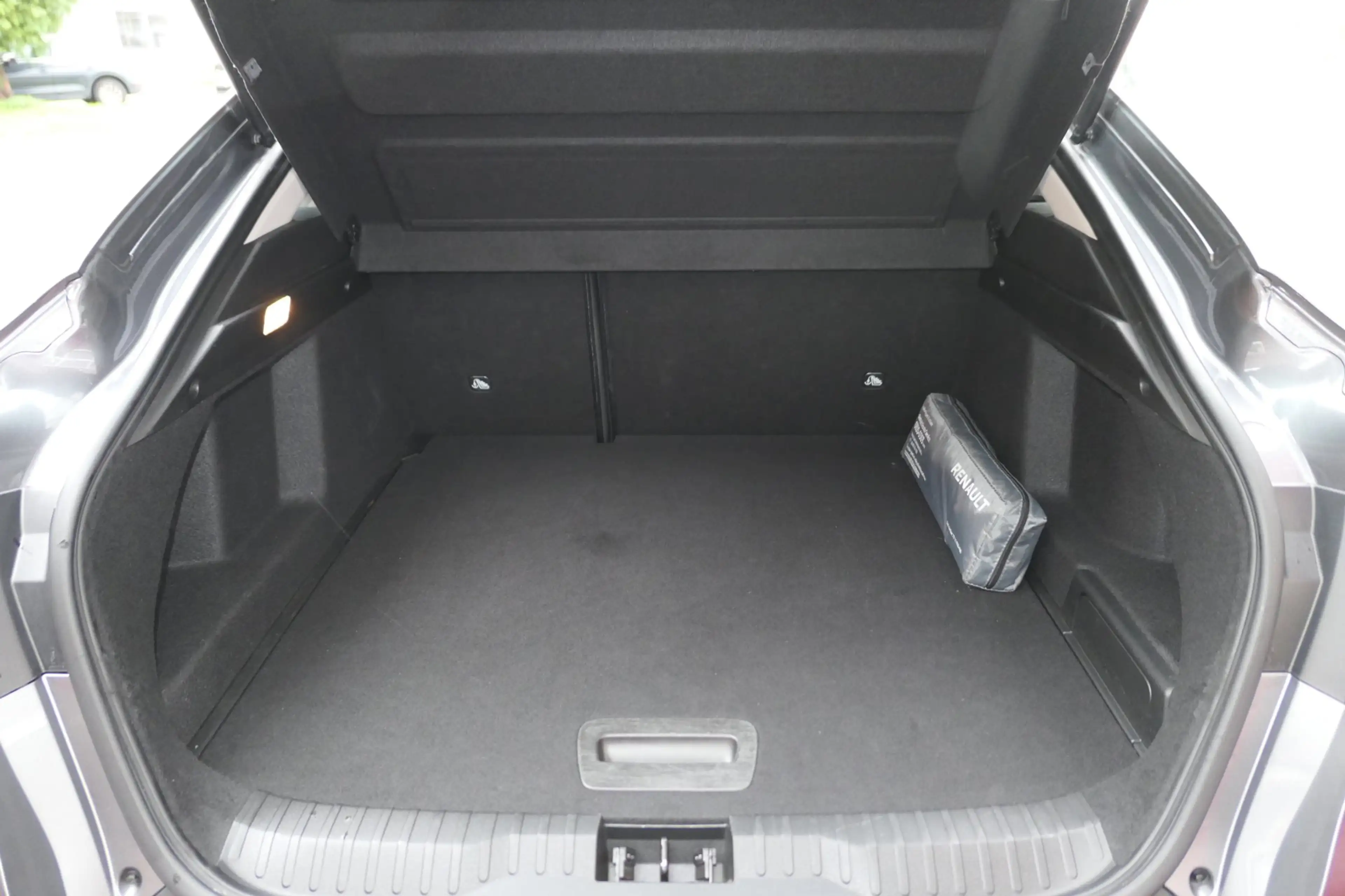 Renault Arkana 1.6 E-Tech Hybrid 145 Zen, Camera, PDC, Navi, Crui — photo 11