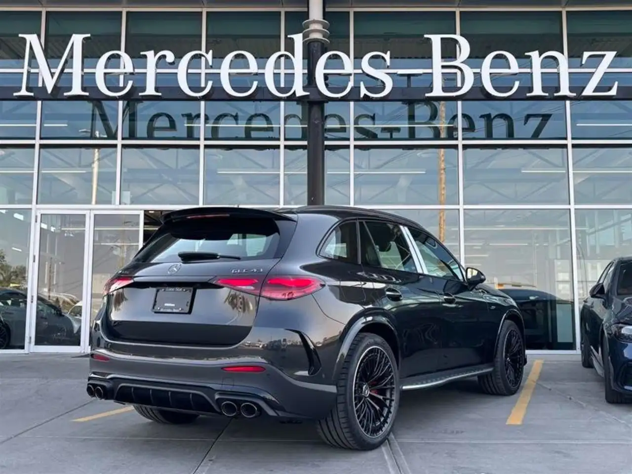 Mercedes-Benz GLC снимка Mercedes-Benz GLC