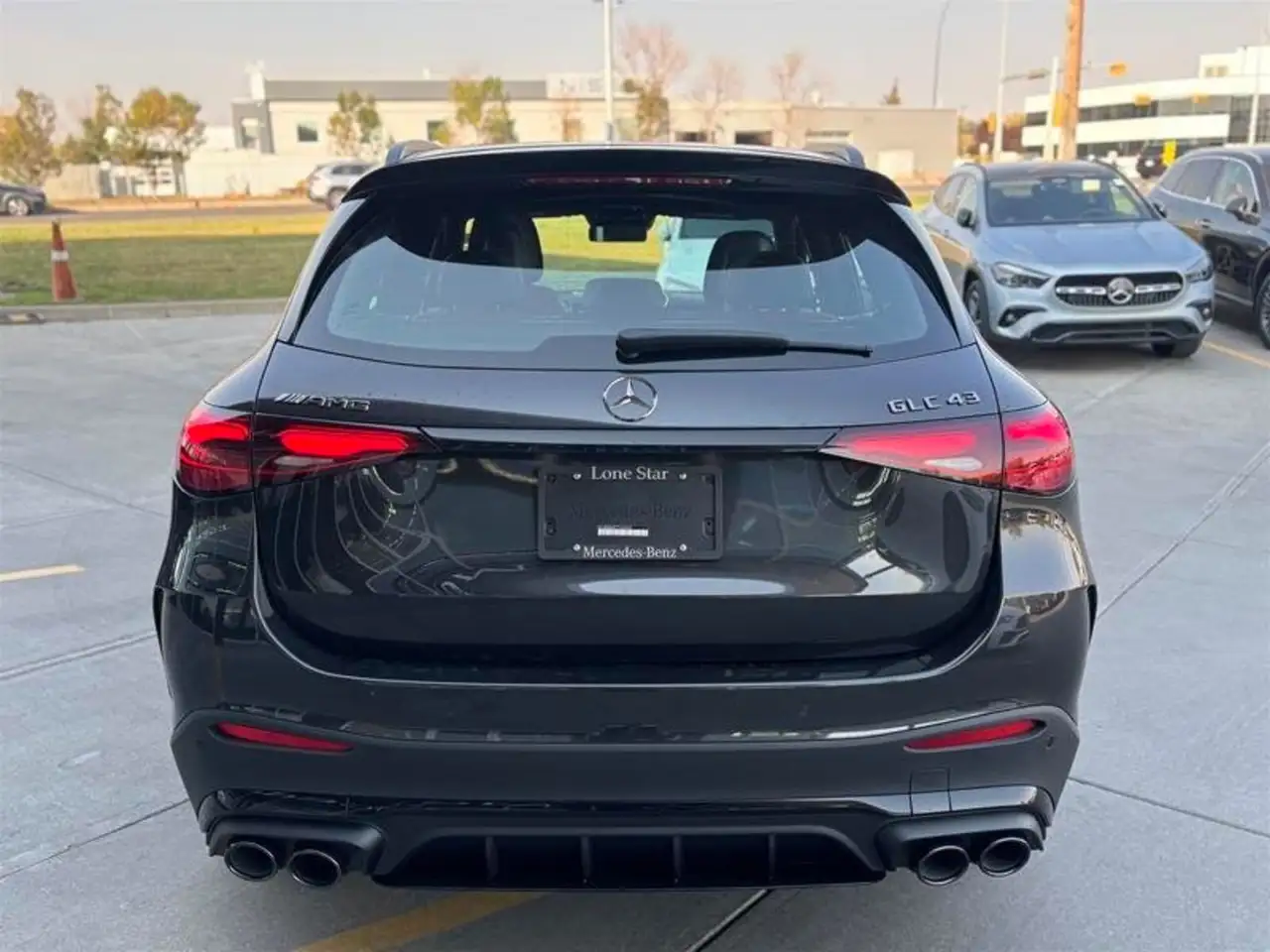 Mercedes-Benz GLC снимка Mercedes-Benz GLC