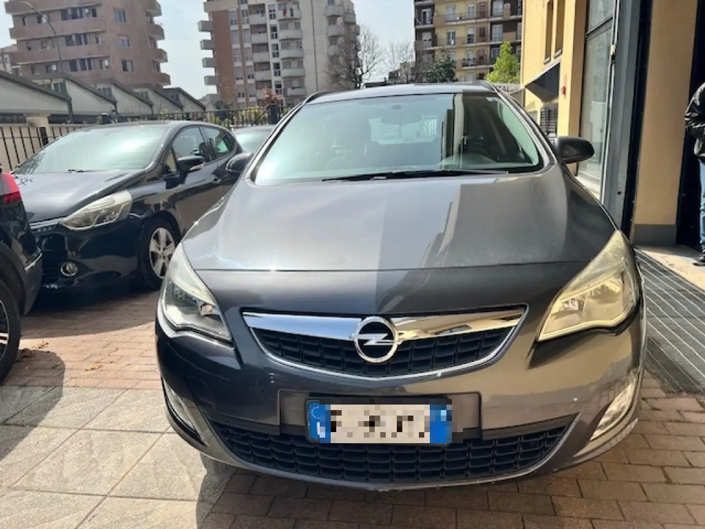 Opel Astra 1.7 CDTI 110CV Sports Tourer Elective Grigio - 2