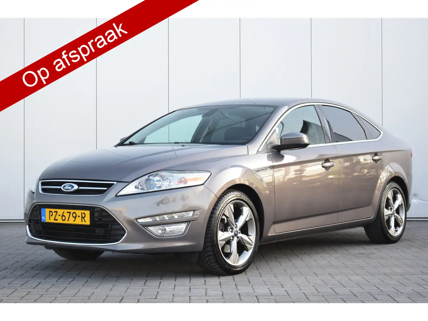 Ford Mondeo 1.6 EcoBoost Titanium Leer Navi Pdc Priv/Glass Bruin - 1