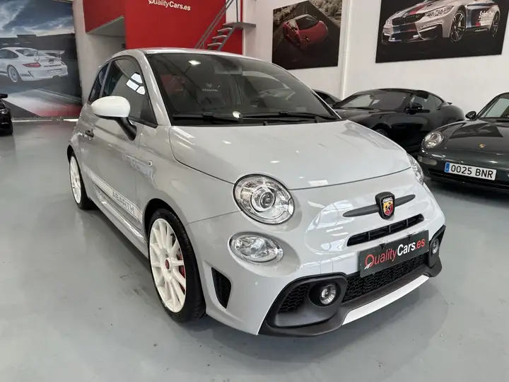 Abarth 695 2022, foto 4