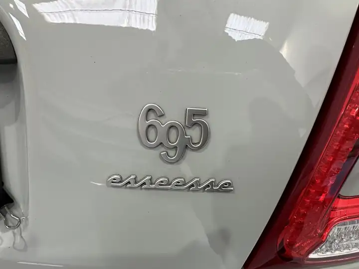 Abarth 695 2022, foto 18