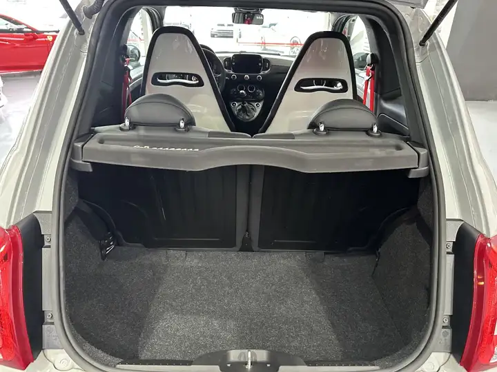 Abarth 695 2022, foto 40