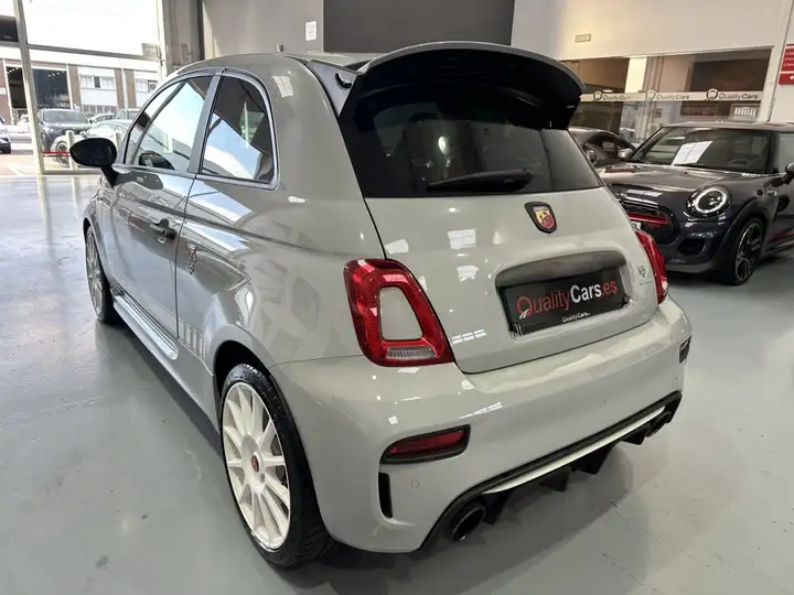 Abarth 695 2022, foto 9