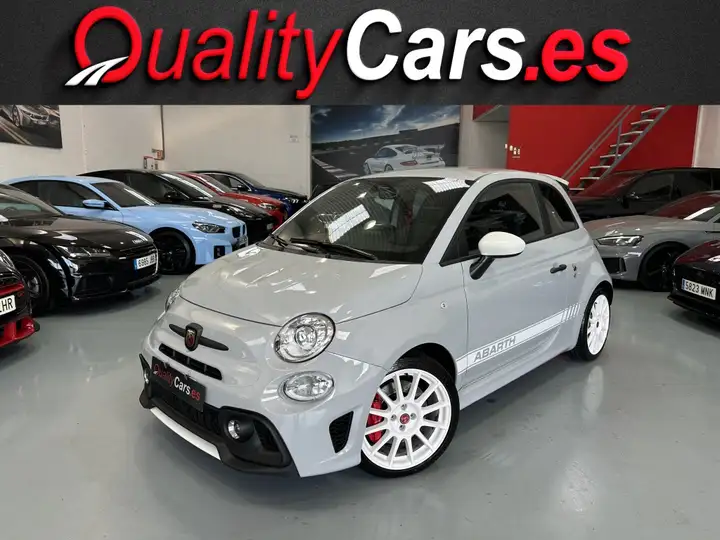 Abarth 695 2022