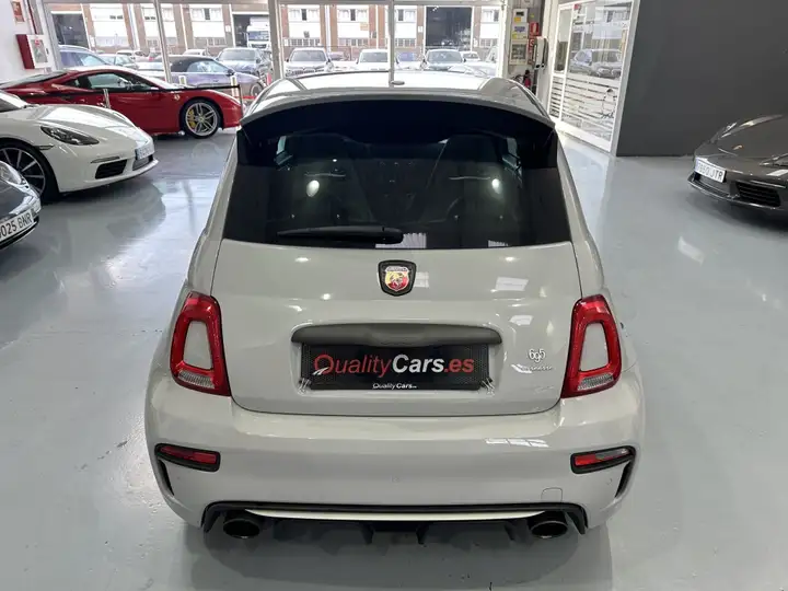 Abarth 695 2022, foto 8