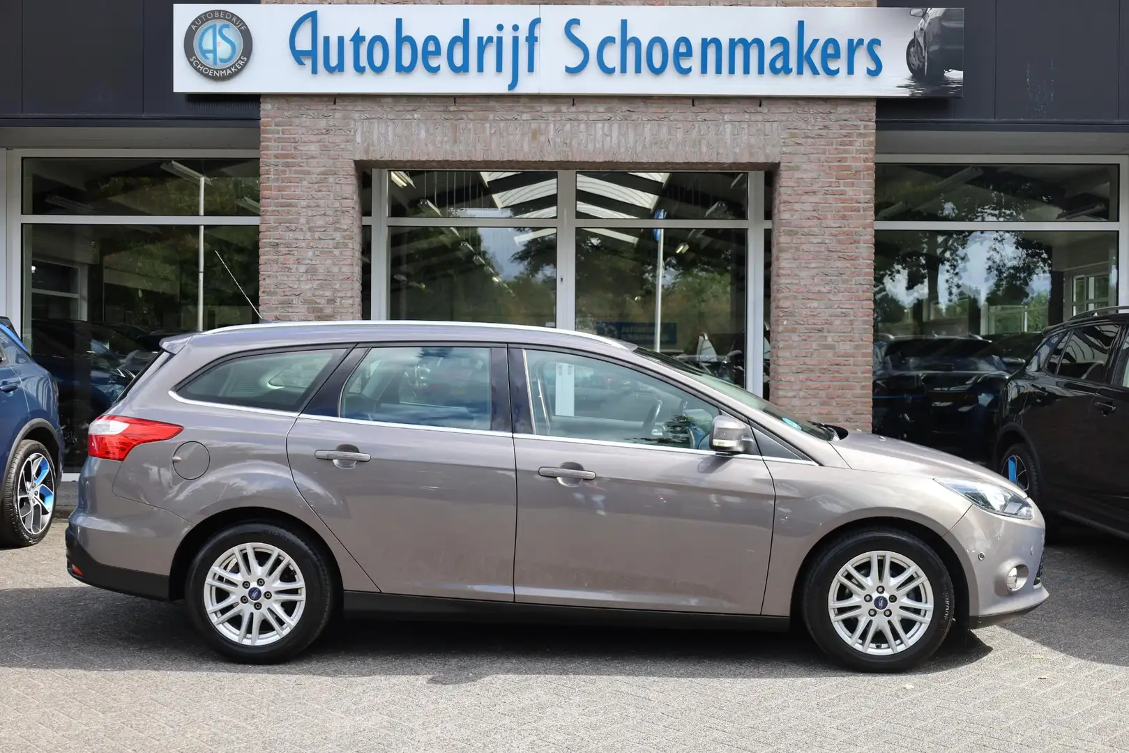 Ford Focus Wagon 1.0 EcoBoost Edition Plus TREKHAAK NAVI CRUI Braun - 2