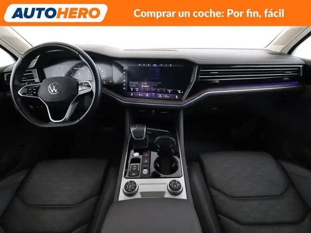 Volkswagen Touareg view 13