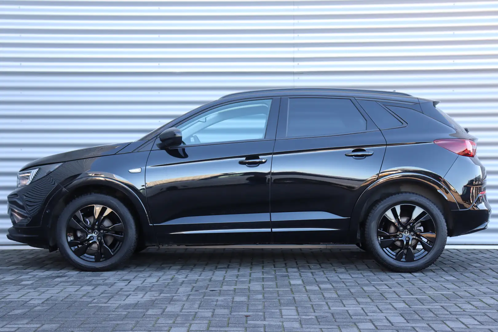 Opel Grandland 1.2 TURBO 130PK LEVEL 4 GS AUTOMAAT / NAVI / LEDER Zwart - 2